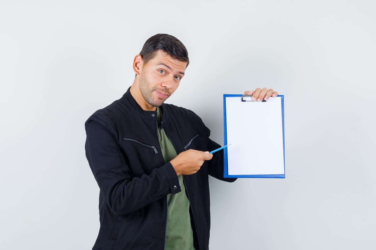 Customer submitting an FR44 insurance quote request online